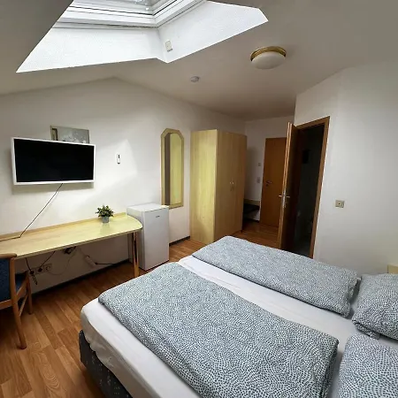 Hotel Hessischer Hof *